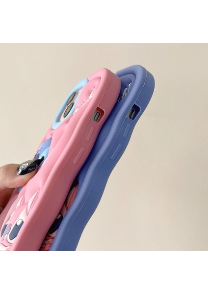 Apple iPhone 15 Pro Pembe Stich Telefon Kılıfı