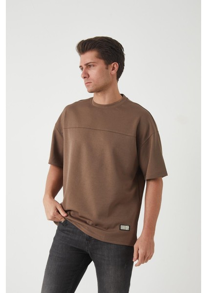 Panel Detaylı Basic Oversize Erkek T-Shirt - Kahve indirimleri