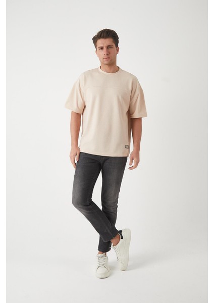 Panel Detaylı Basic Oversize Erkek T-Shirt - Bej modelleri