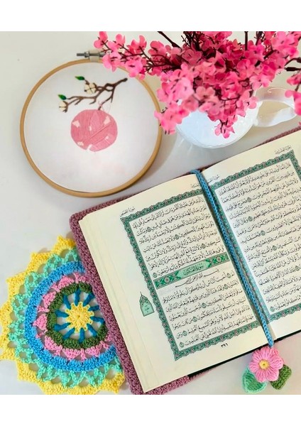 Örgü Kuran Kılıfı