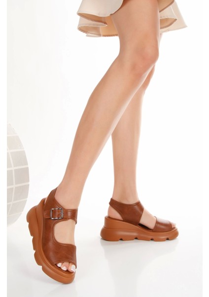 Kadın Kalın Tabanlı Sandalet Taba fırsatları