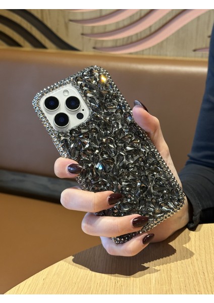 Apple iPhone 15 Pro Max Uyumlu Lüks Siyah Kristal Taşlı Kılıf