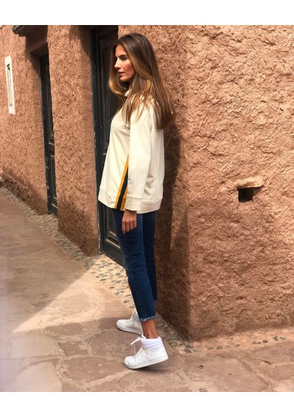 Kapşonlu Yanı Şeritli Sweatshirt fiyatları