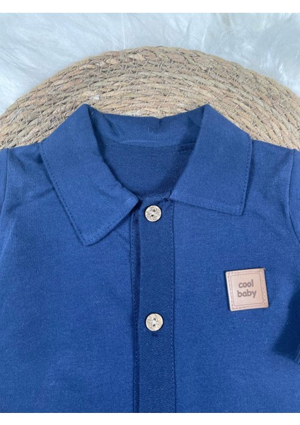 Gömlek Yaka Önden Düğmeli Arma Detaylı Erkek Çocuk Tulum modelleri