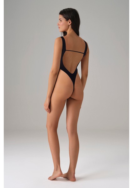 Kadın Siyah Derin Sırt Dekolte Askılı String Body 12134