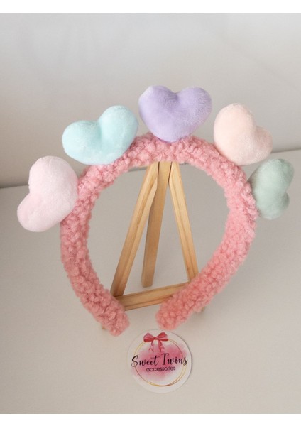 Renkli Kalpli Peluş Pembe Çocuk Taç modelleri