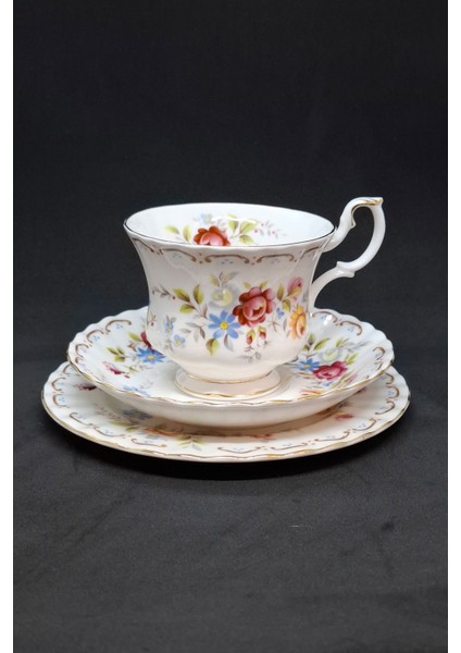 Jubilee Rose Vintage Çay Fincanı 3 Parça 210 ml
