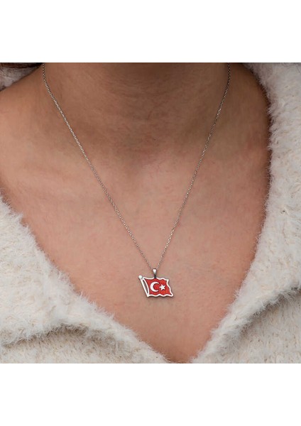 Gümüş Türk Bayrağı Kadın Kolye