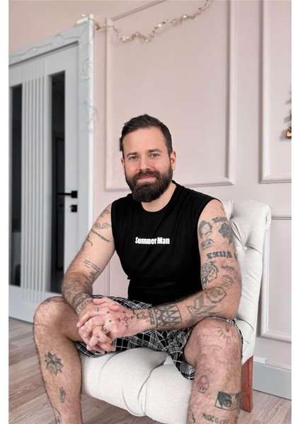 Siyah Superman Baskılı Sıfır Kol Şortlu Erkek Pijama Takımı fiyatları