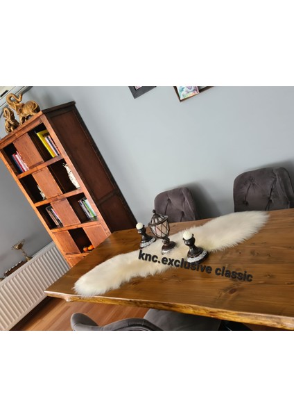 Krem Kürklü Peluş Masa Örtüsü Şık Dekoratif Lüks Elegant Modern Dekoratif Runner.
