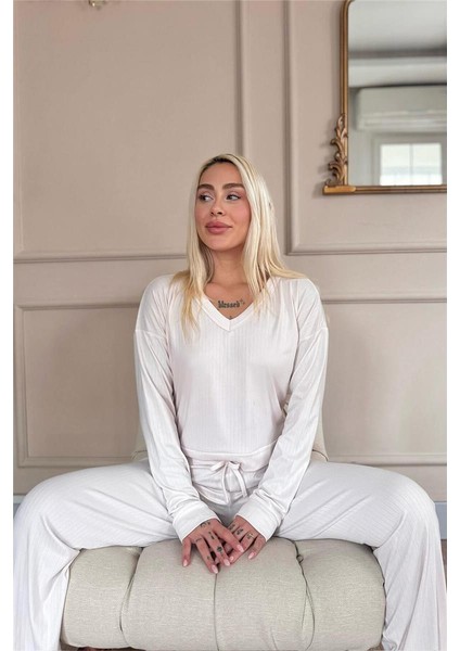 Açık Pudra Dublin Uzun Kollu V Yaka Kadın Pijama Takımı fırsatları