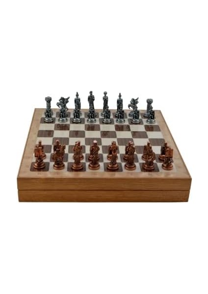 - Orta Boy Metal Truva-Sparta Satranç Takımı Antik ve Rustik Desenli Sandıklı Mdf Tahtası (36X36X6 Cm.) modelleri