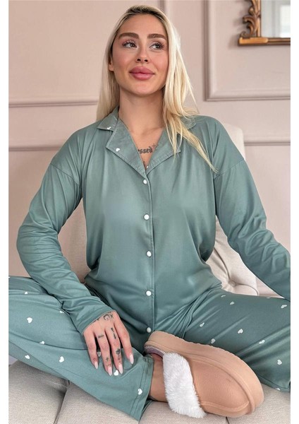 Yeşil Heart Desenli Bambu Önden Düğmeli Uzun Kol Kadın Pijama Takımı