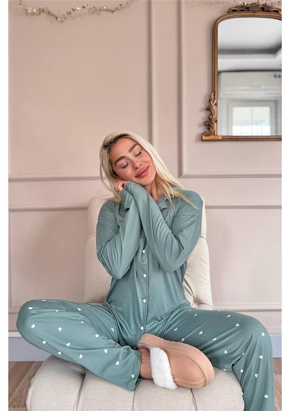 Yeşil Heart Desenli Bambu Önden Düğmeli Uzun Kol Kadın Pijama Takımı