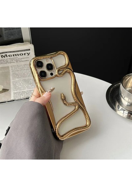 Apple iPhone 16 Pro Uyumlu Kılıf Zebana 3D Snake Silikon Kılıf Gold