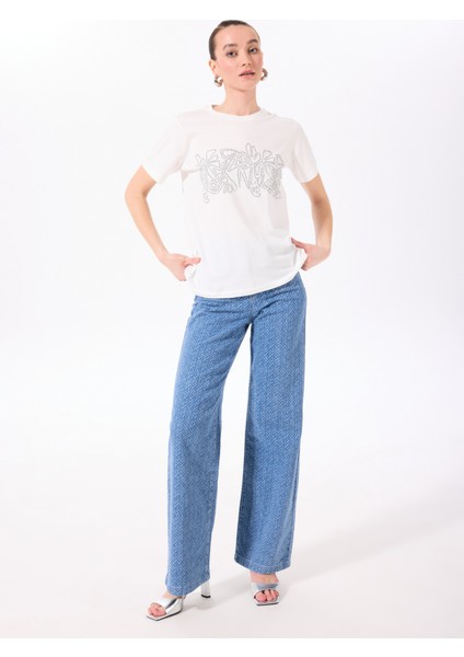 Comfort Kırık Beyaz Kadın Relaxed Taşlı T-Shirt FC5SL-TST0114 fırsatları