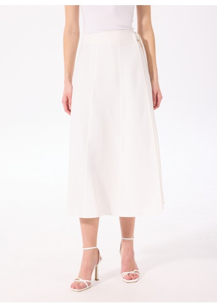 Comfort Beyaz Kadın Rahat Kalıp Etek FC5SL-ETK0066 fırsatları