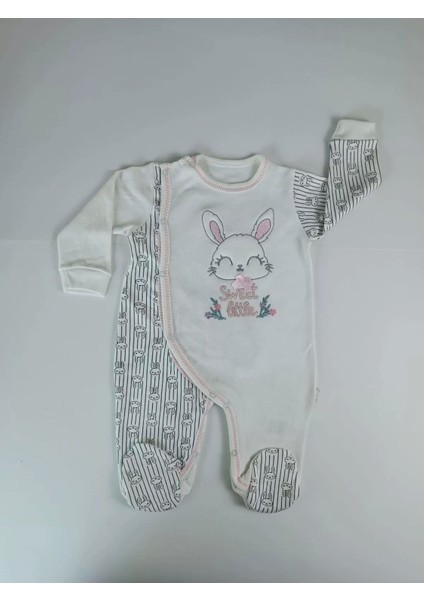 Minik Tavşan Nakışlı Boydan Çıtçıt Kapamalı Kız Erkek Bebek Tulumu Ekru