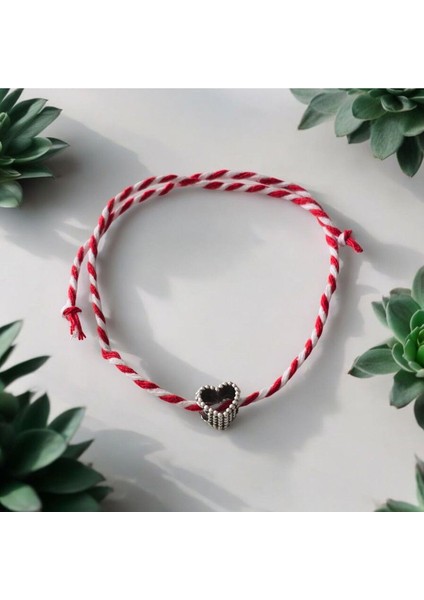 Marteniçka Bileklik(Marteniçka Ip Bileklik Hediyeli) modelleri