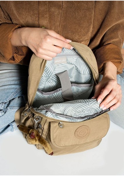 Sanmorris Unisex Suya Dayanıklı Paraşüt Kumaş Çok Gözlü Ön Cepli Ayarlanabilir Askılı Sırt Çantası