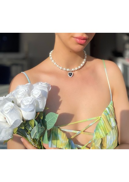 Incili Parlak Taşlı Siyah Kalp Kolye fiyatları