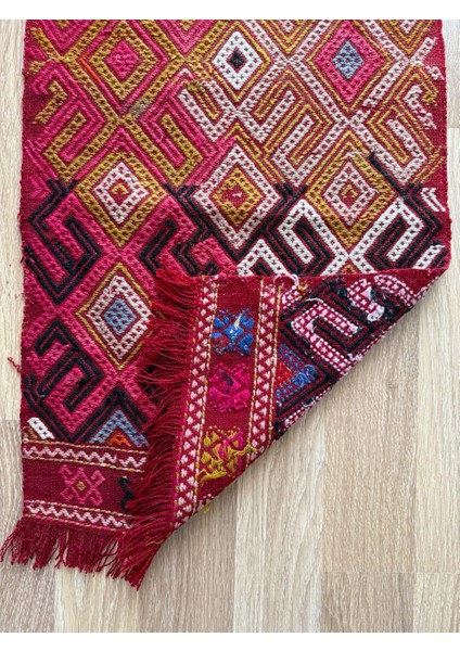 47 x 90 cm Küçük Boy Renkli Türk Kilim, Koçboynuzu Motifi, El Dokuma Vintage Kilim, Bohem Stili Kilim indirimleri