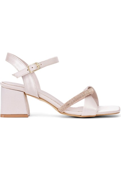 Elit BRK2016S Kadın Tokalı Klasik Topuklu Ayakkabı Ten