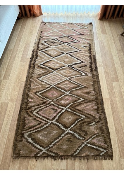 110X241 cm Kars Halısı, 40 Yıllık El Dokuma Kars Kilimi, Vintage Türk Yün Halısı, Kahverengi Tonlar