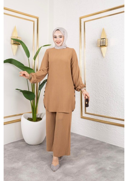 Düğme Detaylı Bürümcük Kumaş Tesettür TAKIM-3153 Latte