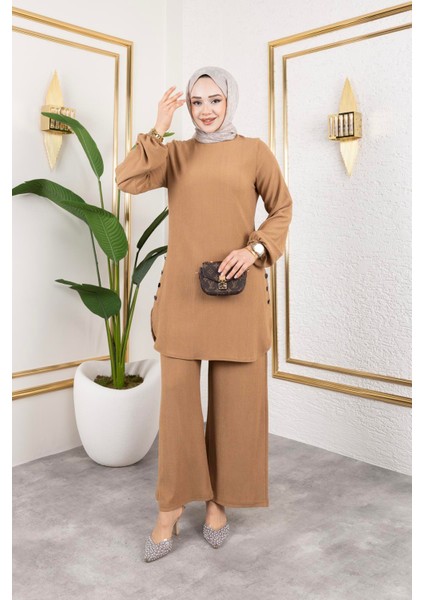 Düğme Detaylı Bürümcük Kumaş Tesettür TAKIM-3153 Latte indirimleri