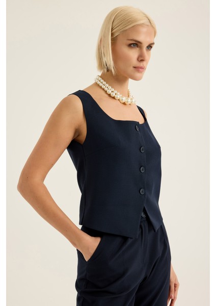 Kare Yaka Düğmeli Yelek fırsatları