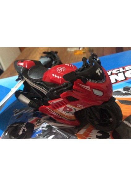 Oyuncak Sürtmeli Polis Motorsikleti 15 cm Kırmızı Model Motorsiklet fiyatları