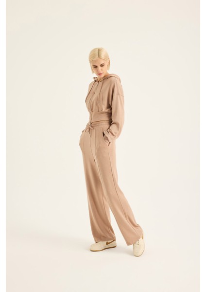 Yumuşak Kumaşlı Crop Sweat Takımı fırsatları