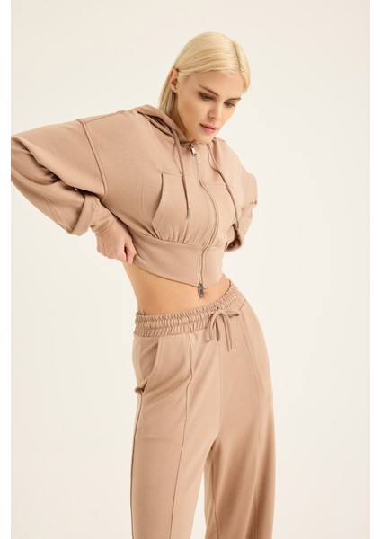 Yumuşak Kumaşlı Crop Sweat Takımı indirimleri