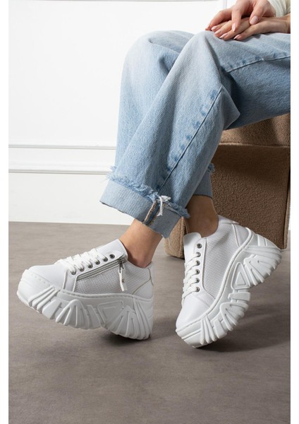 Bozhena Kadın Sneakers Bağcıklı Dolgu Tabanlı Spor Ayakkabı Beyaz Deri