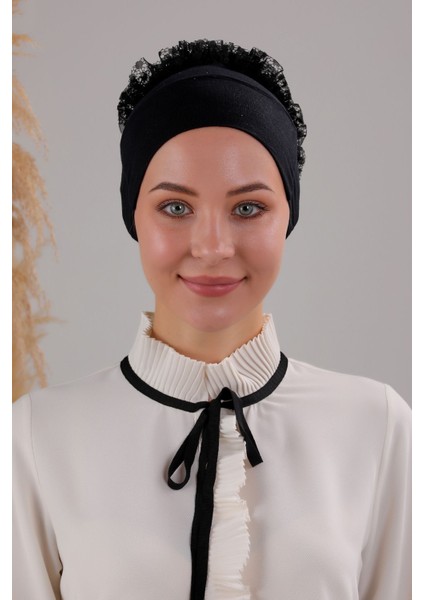 Kadın Tesettür Silikonlu Kaymaz Fırfırlı Dolgulu Topuz Bone Siyah