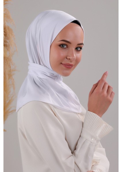 Kadın Tesettür Pratik Çıtçıtlı Sandy Fular Deniz Havuz Uyumlu Hazır Bone Beyaz fiyatları