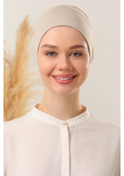 Kadın Tesettür Dikişsiz Set Bone Bej 5 Adet Bağlamalı Penye Bone