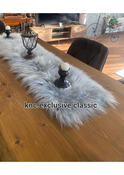Gri Kürklü Peluş Masa Örtüsü Şık Dekoratif Lüks Elegant Modern Dekoratif Runner