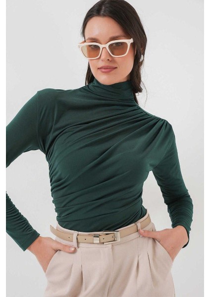 Omuz Büzgülü Yarım Balıkçı Bluz