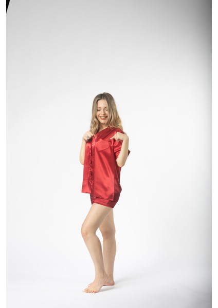 Saten Ön ve Arka Tarafı Kalp Detaylı Alt- Üst Takım Pijama modelleri