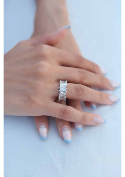 Zarif Kadın Için Silver Zirkonlu Baget Yüzük fiyatları