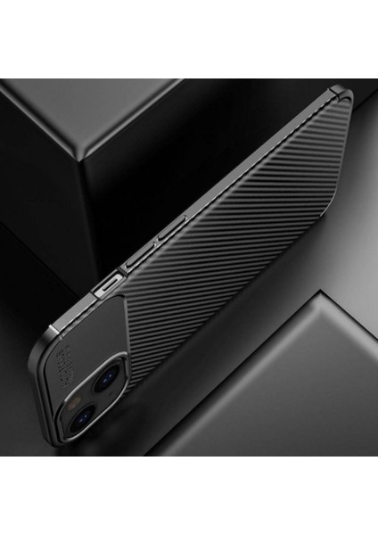 Apple iPhone 13 Uyumlu Silikon Kılıf Karbon Desenli Kamera Korumalı Darbe Emici Autofocus Kapak
