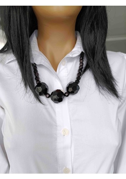 Kristal Boncuklu Siyah Kolye