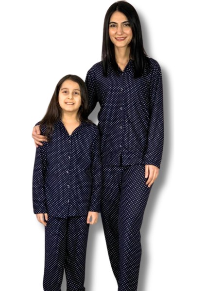Anne Kız Kombin Önden Düğmeli Bebe Yaka %100 Pamuk Pijama Takımı (Lacivert Noktalı)