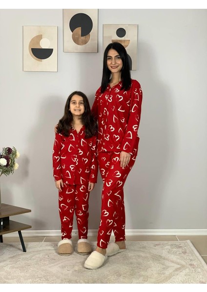 Anne Kız Kombin Önden Düğmeli Bebe Yaka %100 Pamuk Kalp Desenli Pijama Takımı (Kırmızı)