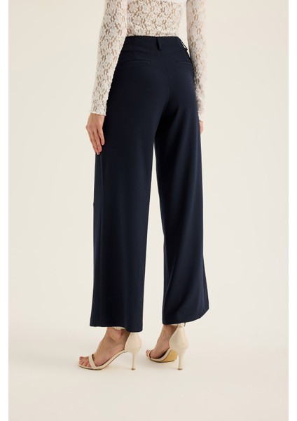 Bol Paça Yüksek Bel Pantolon 3022 fırsatları