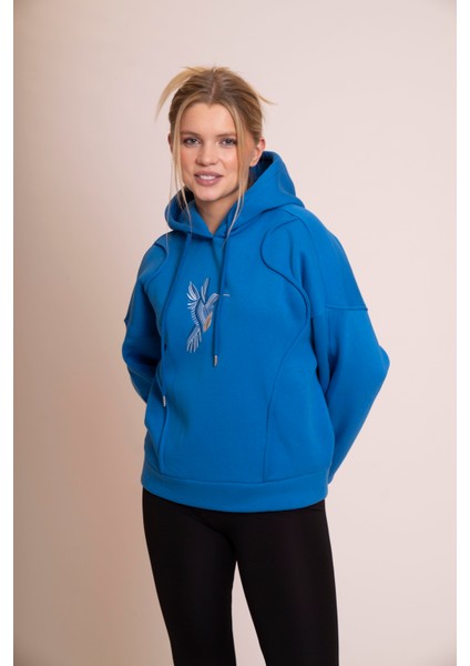 Muse Kadın Sax Mavi Oversize Kapüşonlu Sweatshirt - Nakış Detaylı, Rahat Kesim, Günlük ve Spor Kombinlere Uygun modelleri