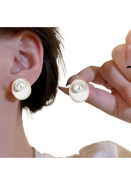 Şık ve Narin Küpeler (Yurt Dışından)