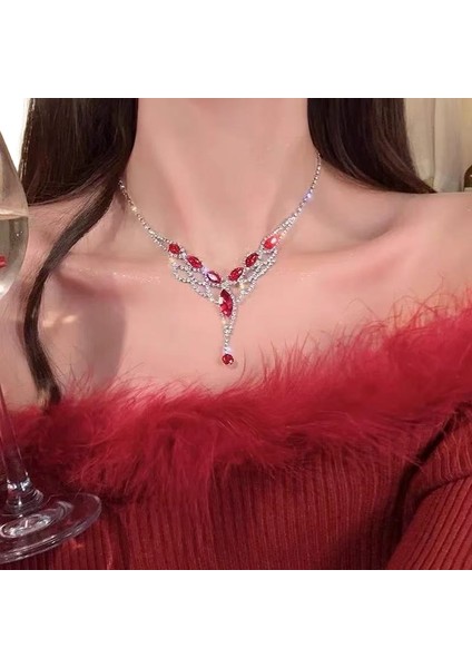 Şık ve Narin Kolye (Yurt Dışından)